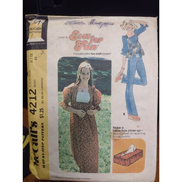 Vintage McCall's Pattern 4212 Yng Junior/Teen Dress or Top Size 11/12 (1974) - Picture 1 of 2